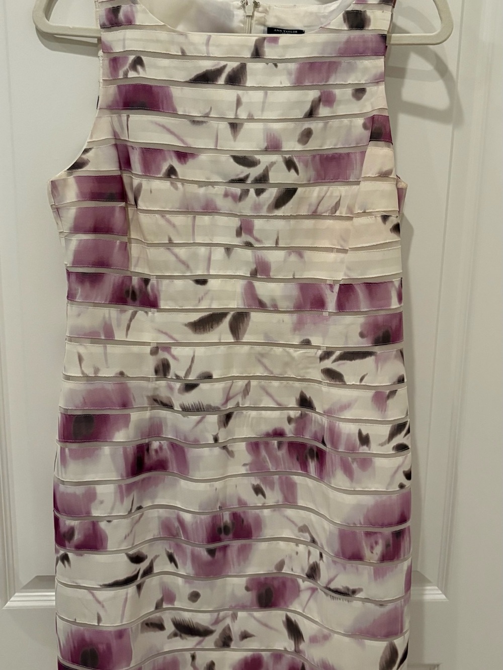 Darling Ann Taylor Floral Ribbon-Striped Dress in Cream and Purple Size 12P